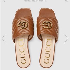 Gucci women’s slides with double G